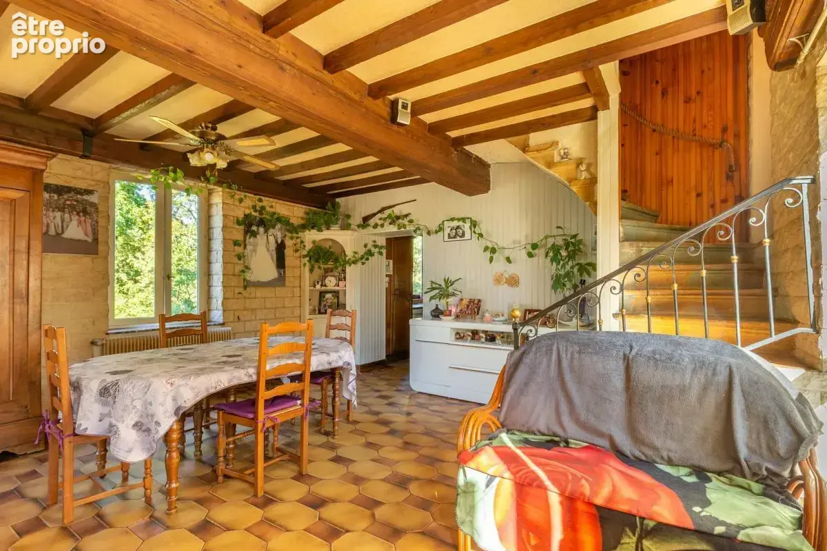 Maison 6 pièces de 163 m² avec piscine à Marcilly-d'Azergues - photo 7