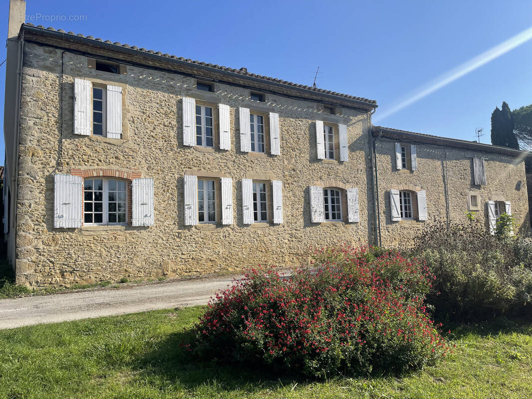 Maison à MONTMAUR