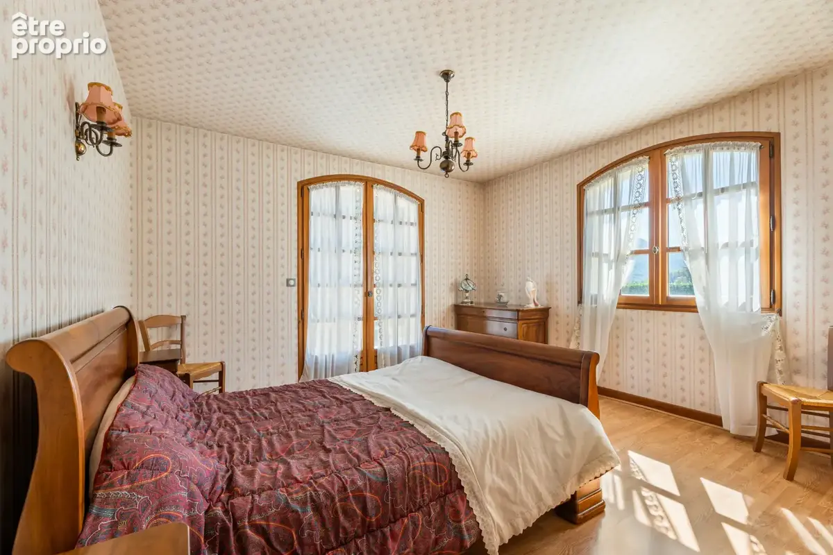 Châteauneuf - Propriété familiale - Vue dégagée - photo 10