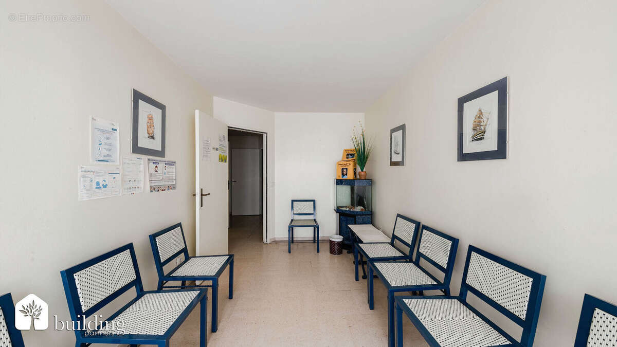 Levallois-Perret Mairie - Appartement 3 pièces avec balcons de 77 m² - photo 4