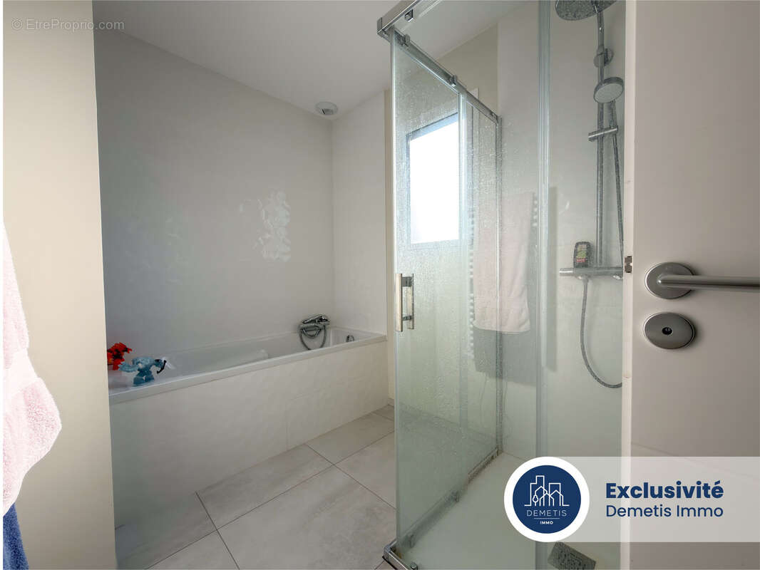 Maison à JOUE-L'ABBE