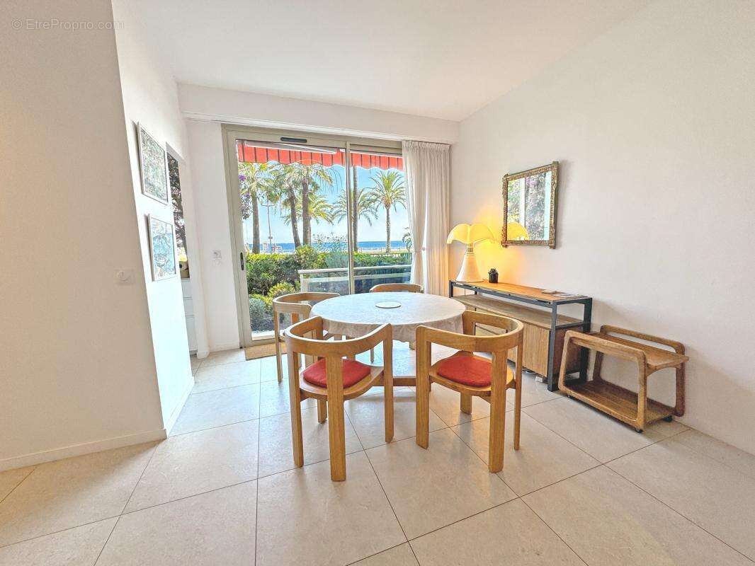 Front de mer à Nice, 2 pièces de 66m² avec jardin de 55m² - photo 7