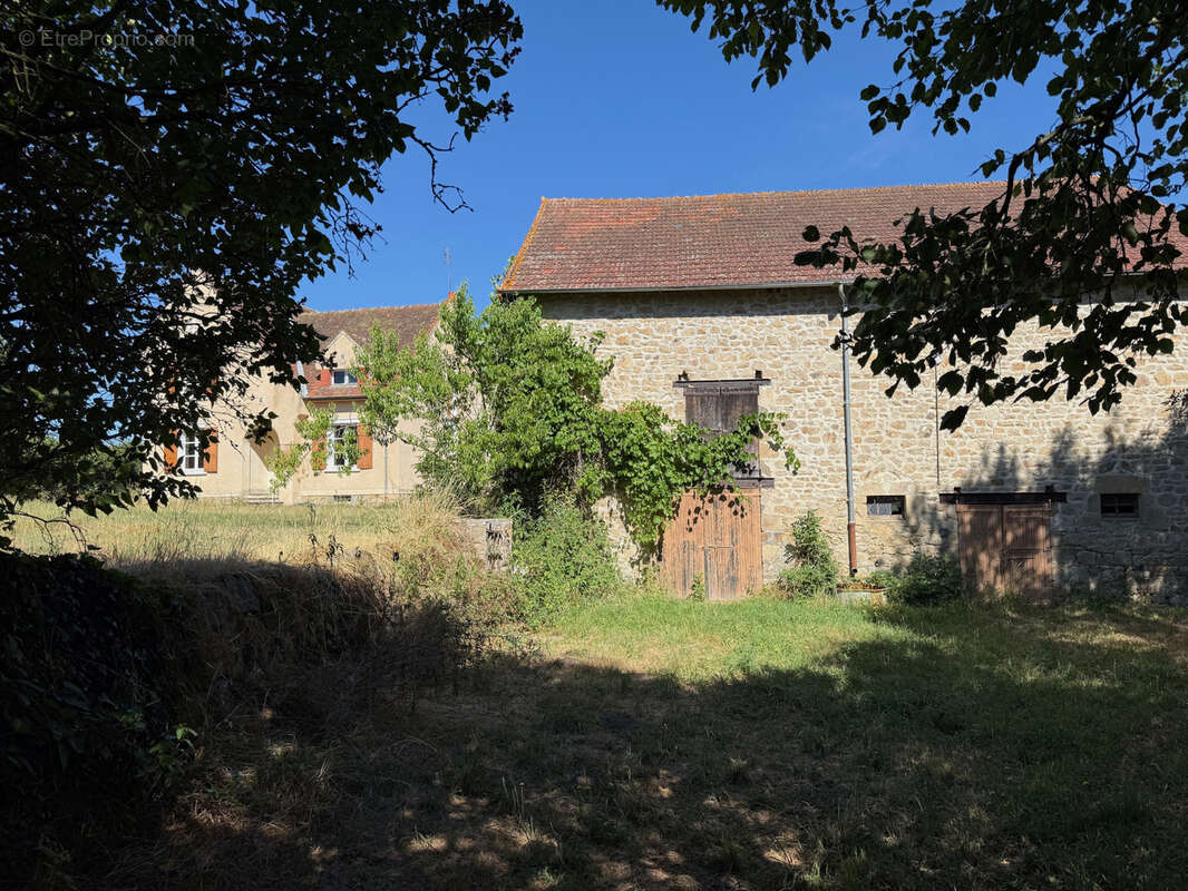 Auv 1226 : Maison typique, grange, puits, calme, vue, 3 849m2 - photo 87