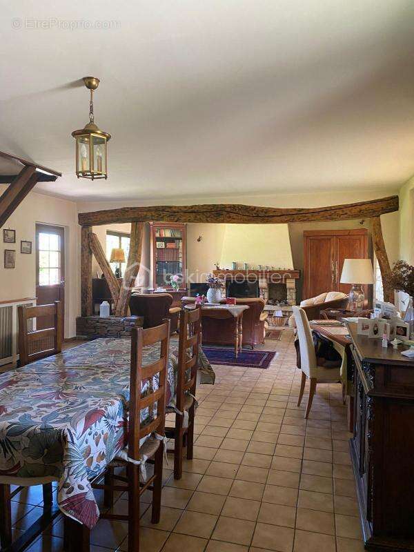 Maison à JAUDRAIS