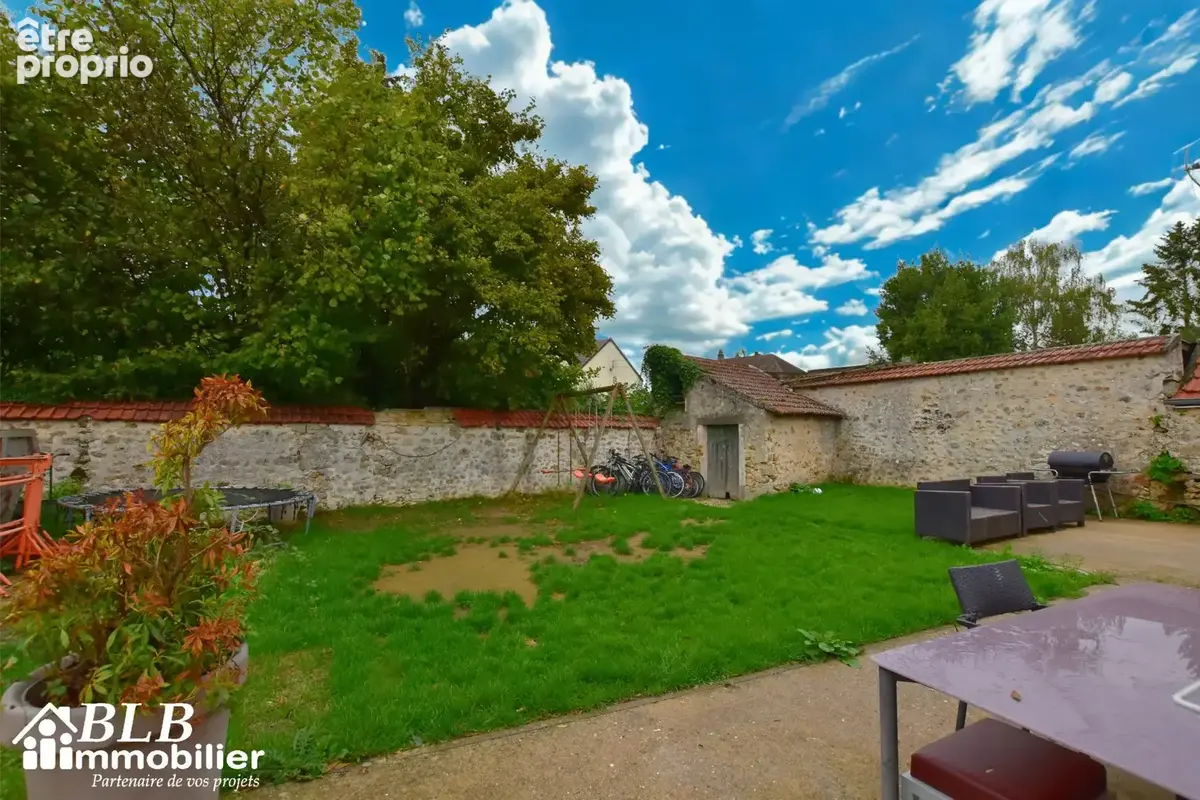 Les essarts-le-roi - bâtiment indépendant à potentiel professionnel   zone ue   rn10 les essarts-le-roi - photo 22