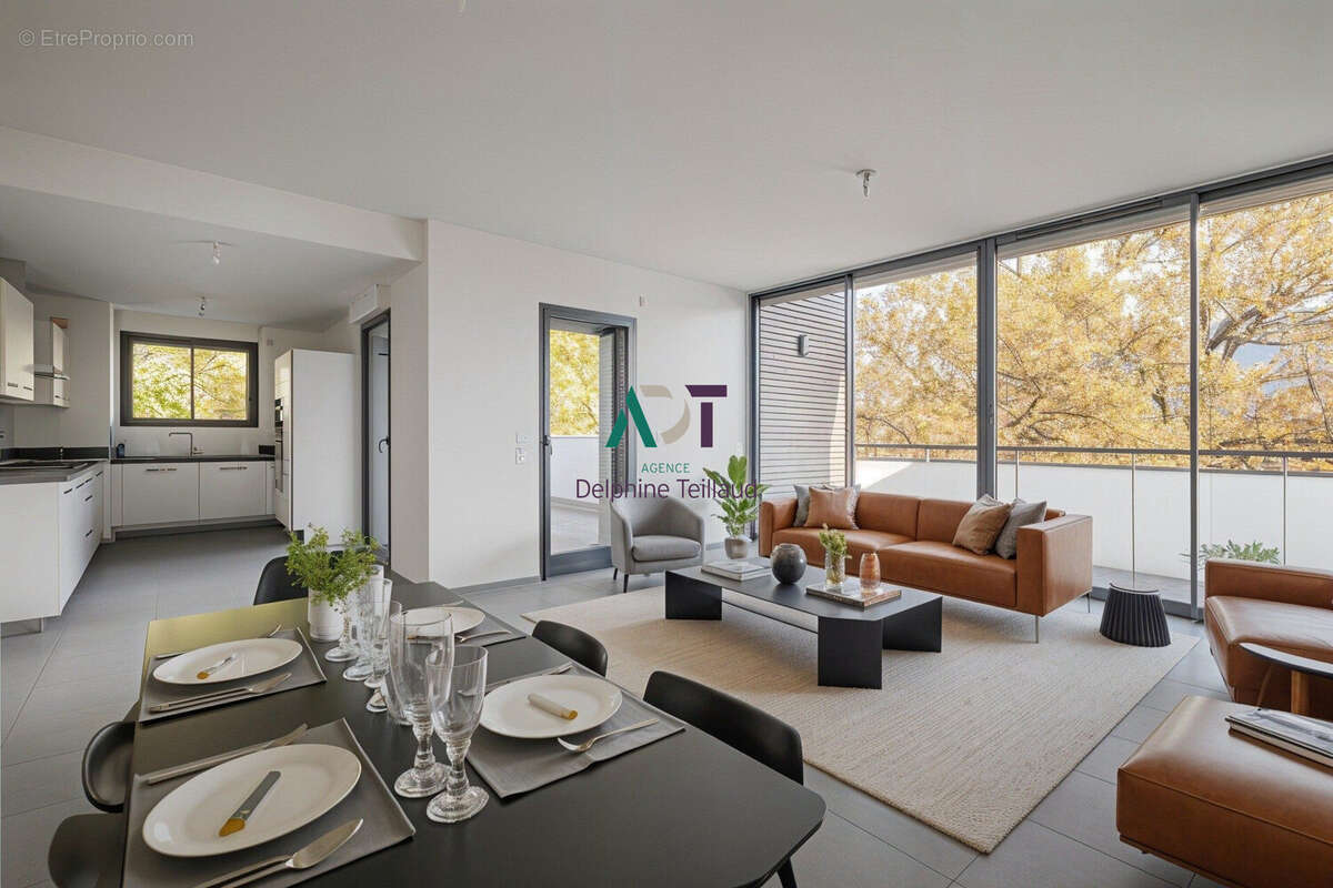 Appartement à MEYLAN