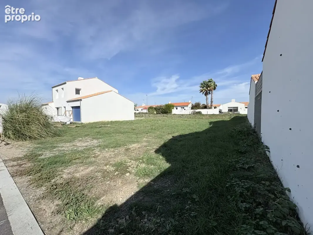 Photo Terrain à Noirmoutier-En-L'ile au prix de 213 200€