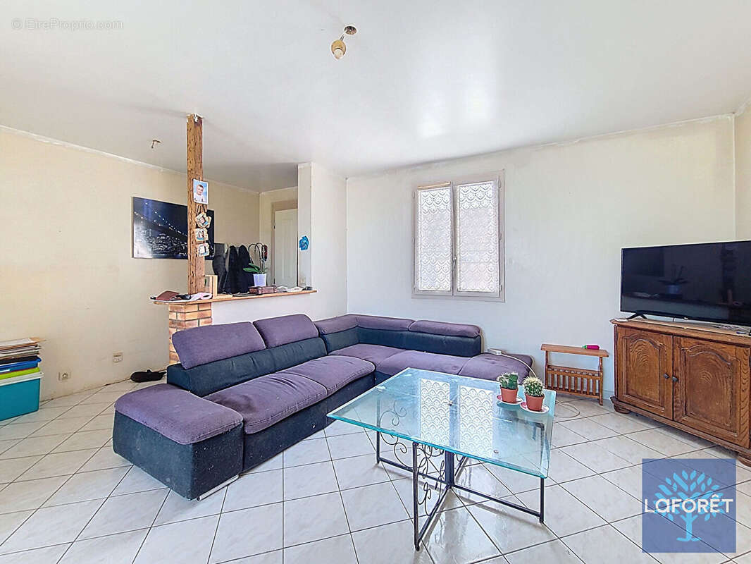 Maison à CONGERVILLE-THIONVILLE