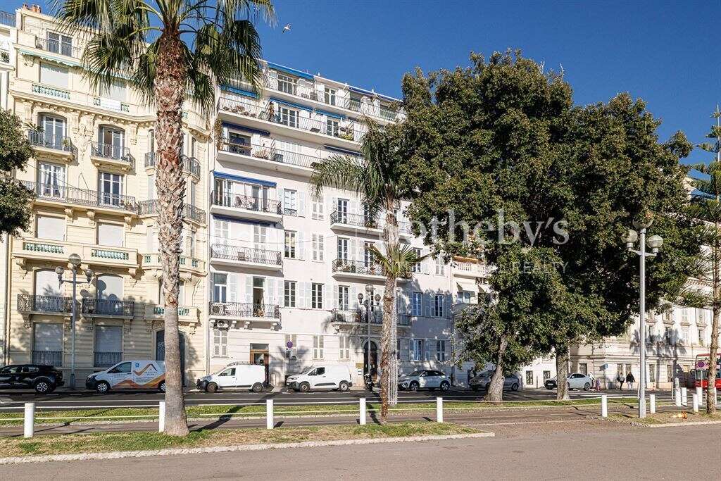 Nice Quai des États-Unis appartement 2 pièces face mer en exclusivité - photo 3