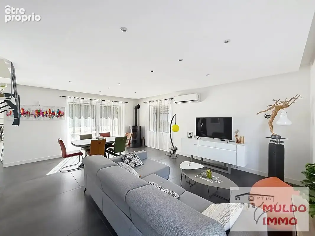Villa de 147 m² sur terrain de 1 360 m² - photo 5