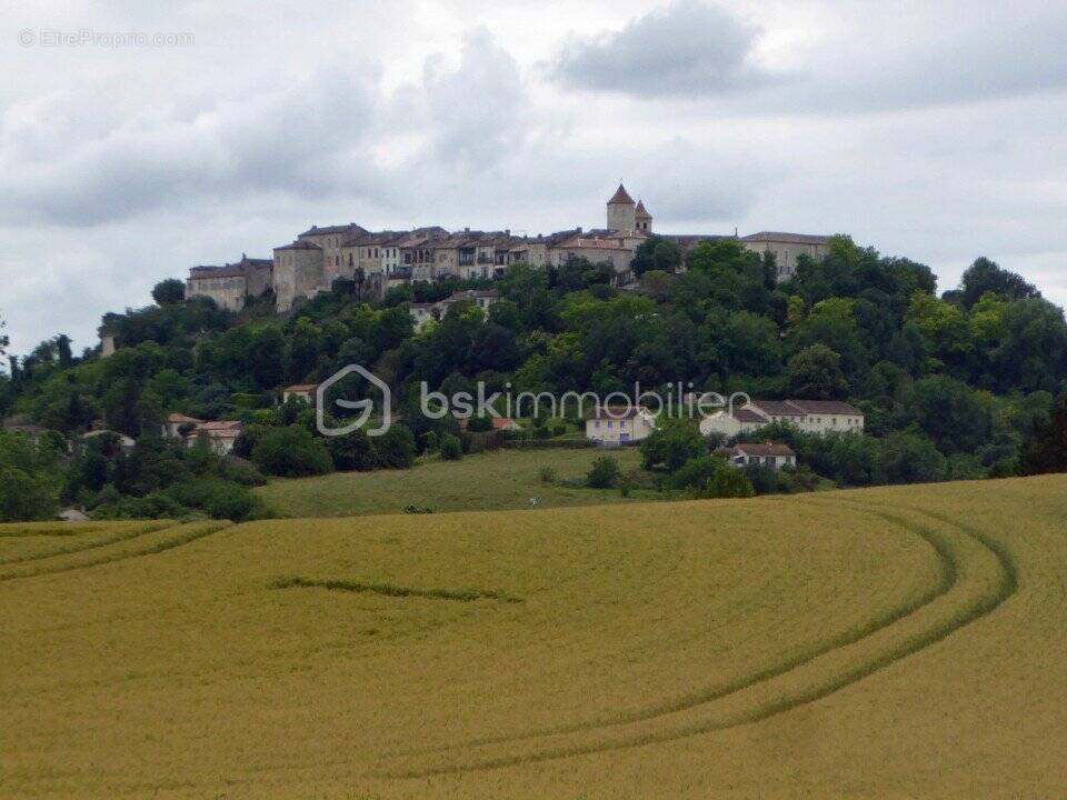 Appartement à LAUZERTE
