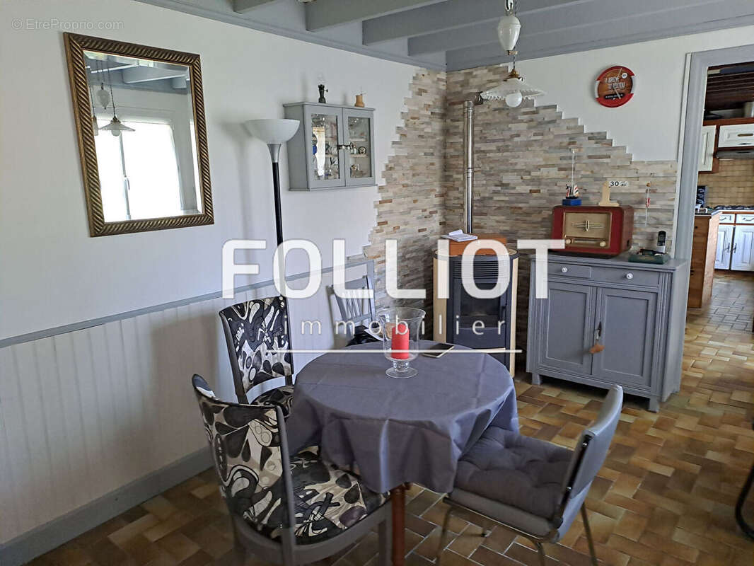 Maison à PERIERS
