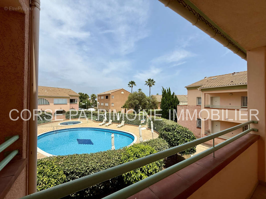 Appartement dans une résidence calme en bord de mer - photo 2