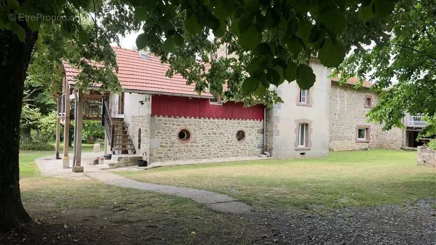 Maison à THAURON