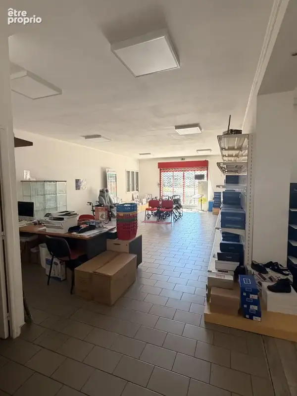 Commerce 270 m² à vendre à Craponne (69290) - photo 4