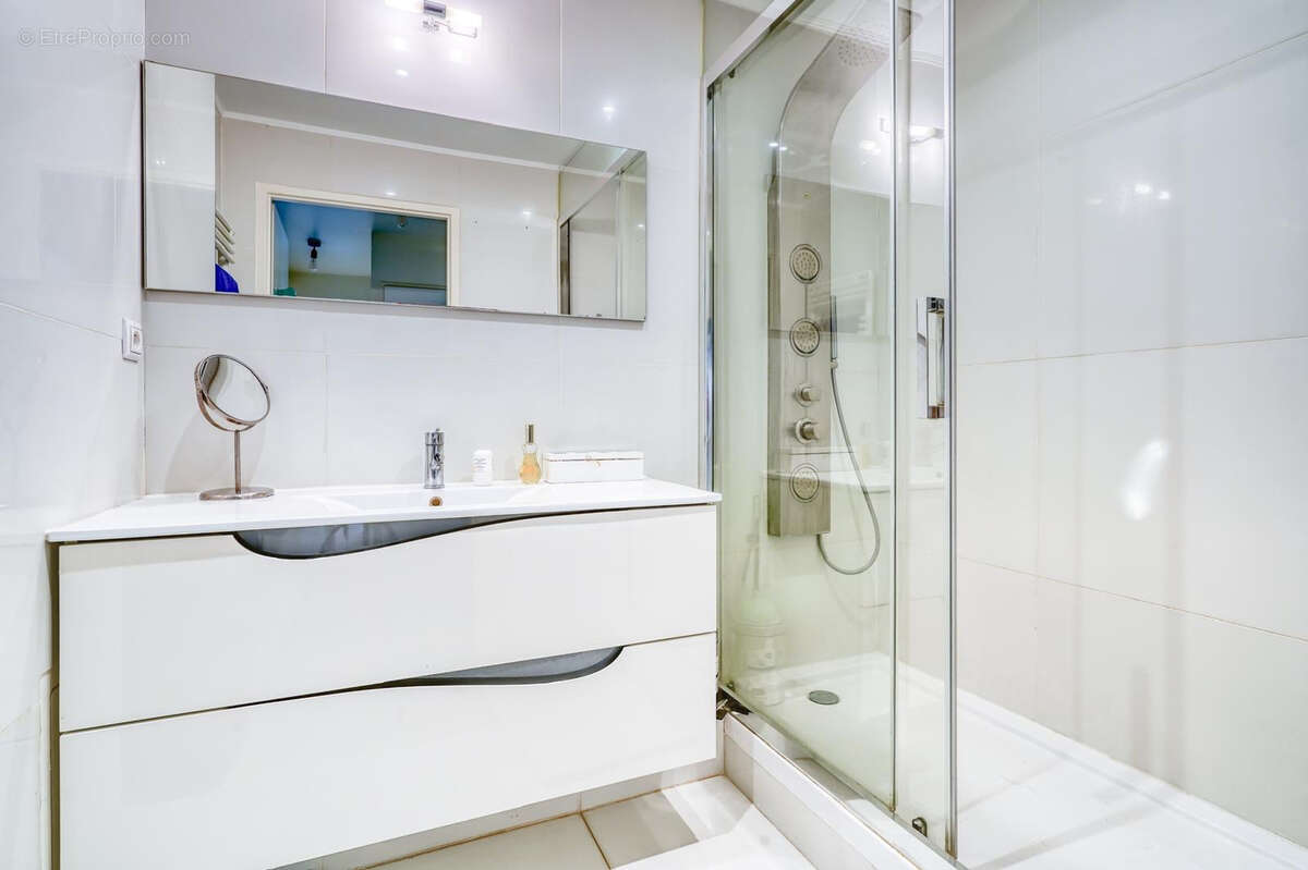 Appartement à SAINT-MANDE