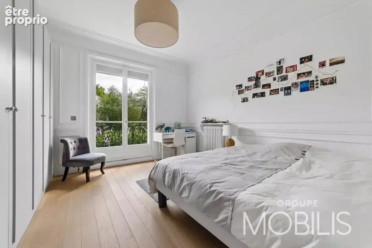 NEUILLY-SUR-SEINE - DUPLEX- 236m2-8 Pièces-5 Chambres- Jardin -3 Terrasses- Balcon - photo 14