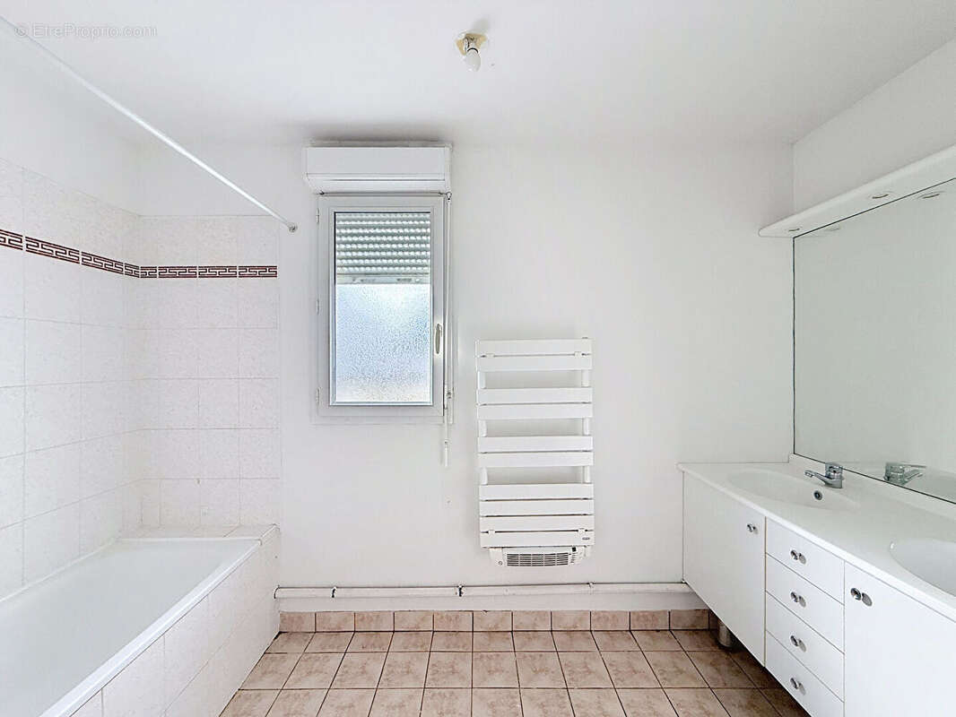 Appartement à LUCE