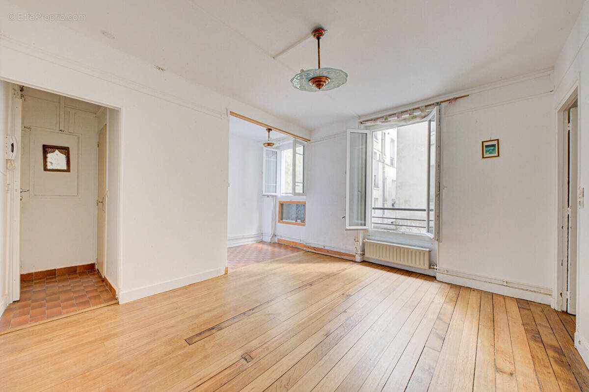 Appartement à PARIS-19E