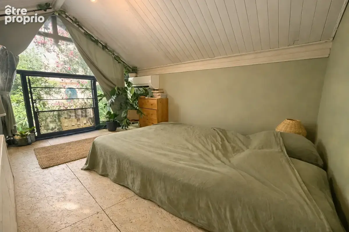 Écusson - Maison de caractère de 117 m2 + dépendance de 30 m2 - photo 17
