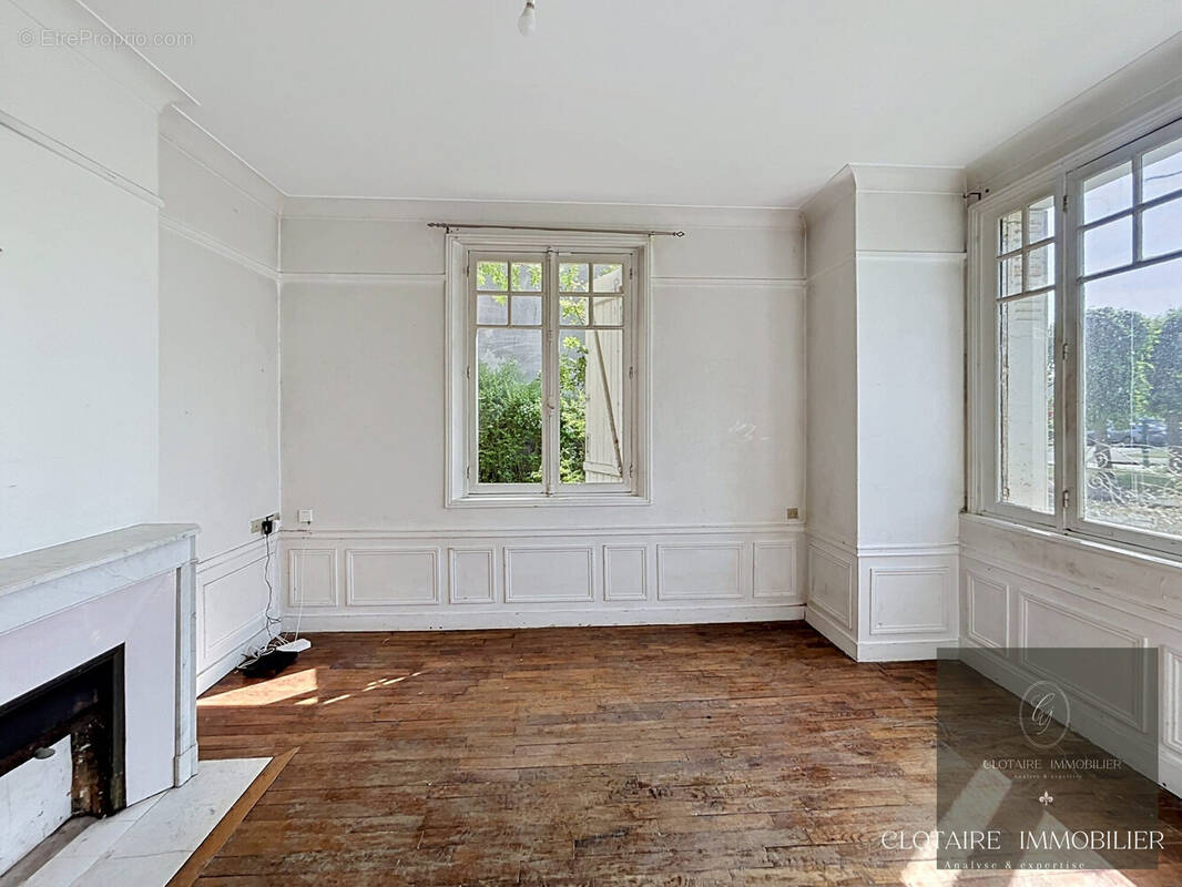 Maison à COMPIEGNE