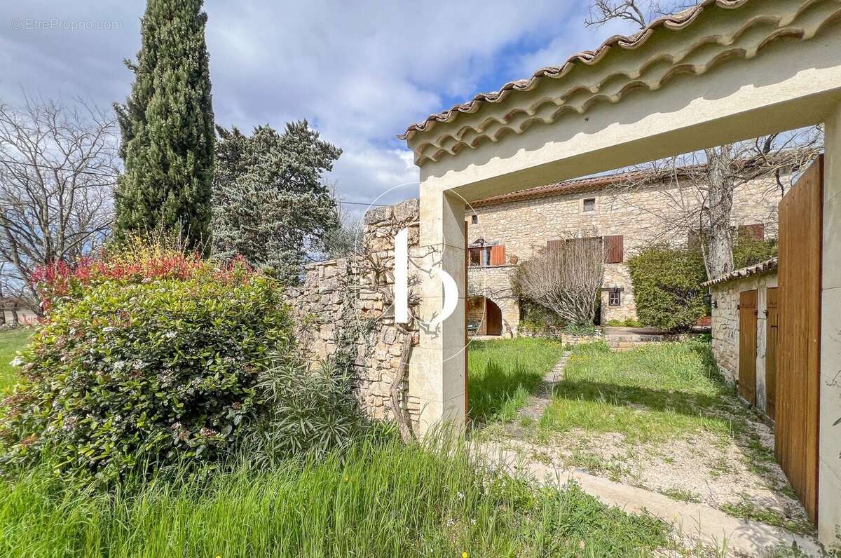 Maison à GOUDARGUES