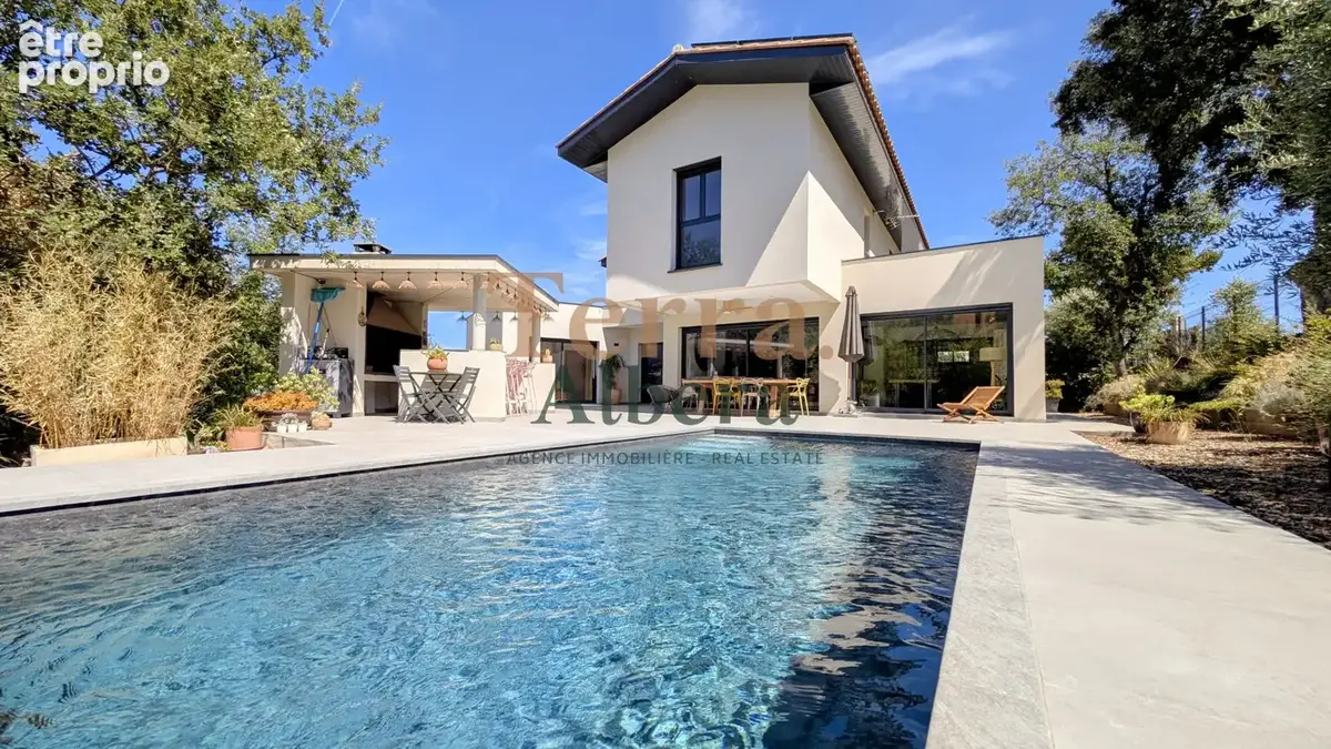 Villa contemporaine récente avec piscine, grand terrain, au calme et sans vis à vis - photo 8