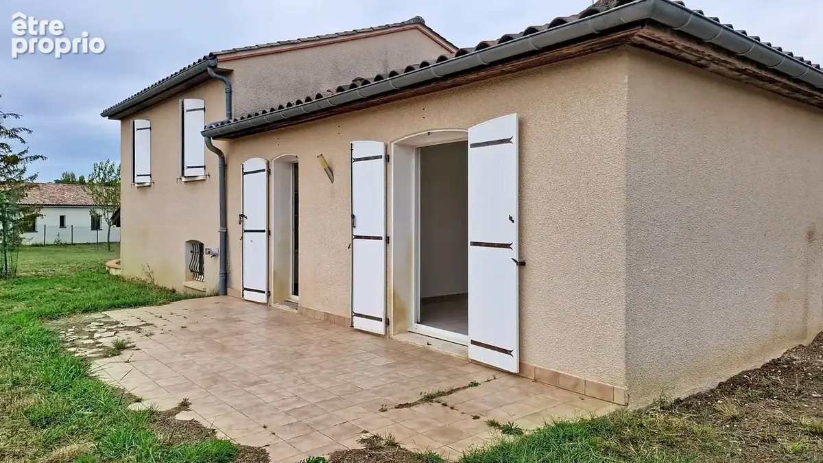 Maison 111 m² à Puygouzon  - photo 2