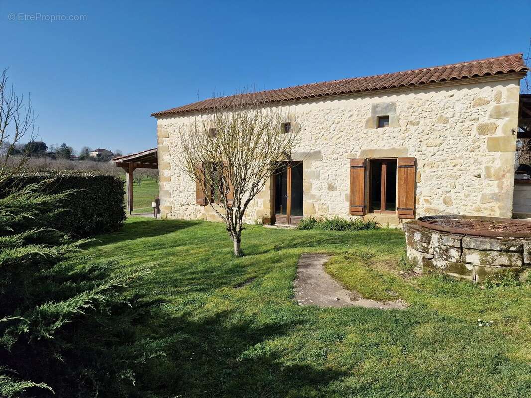 Maison à LAUZUN