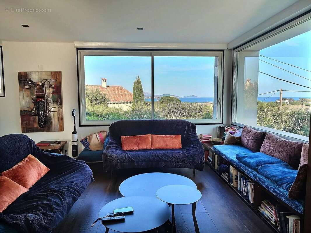 Maison à FREJUS