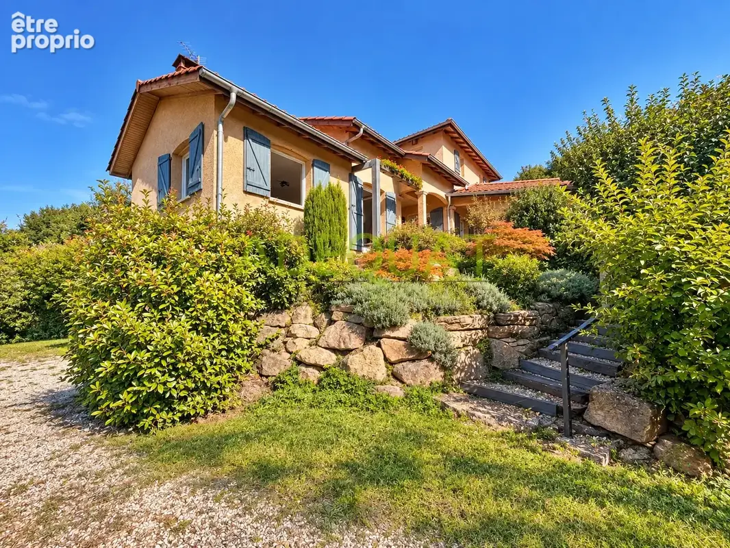 Photo Maison à Beauvoir-De-Marc au prix de 325 000€