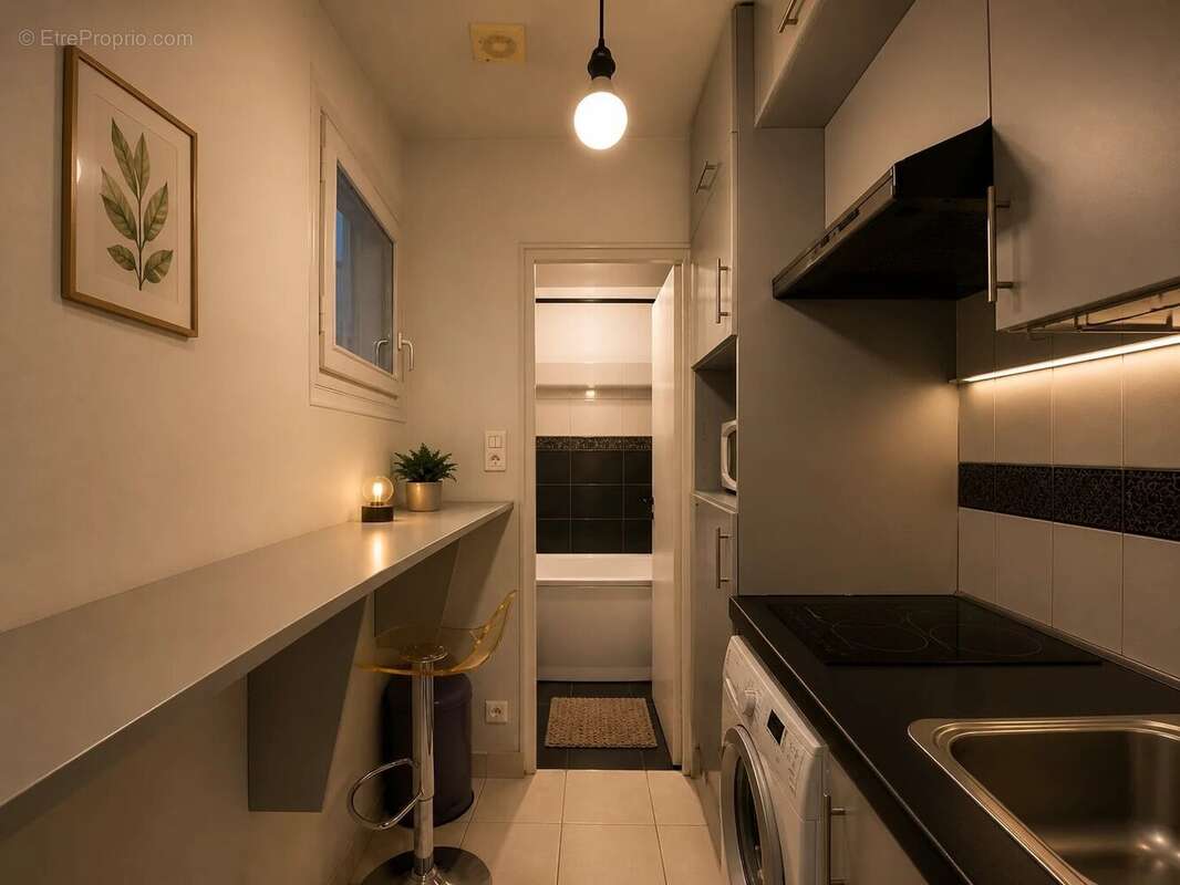 Appartement à PARIS-17E