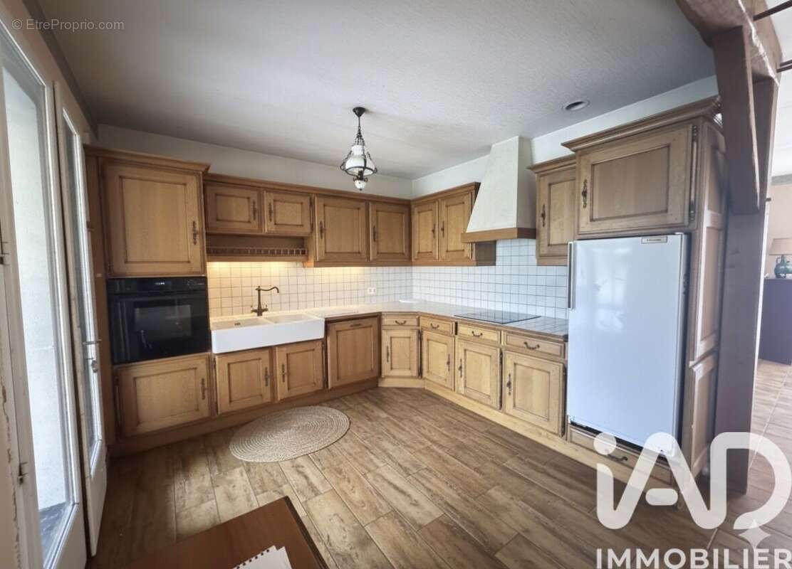 Photo 6 - Maison à VARENNES-JARCY