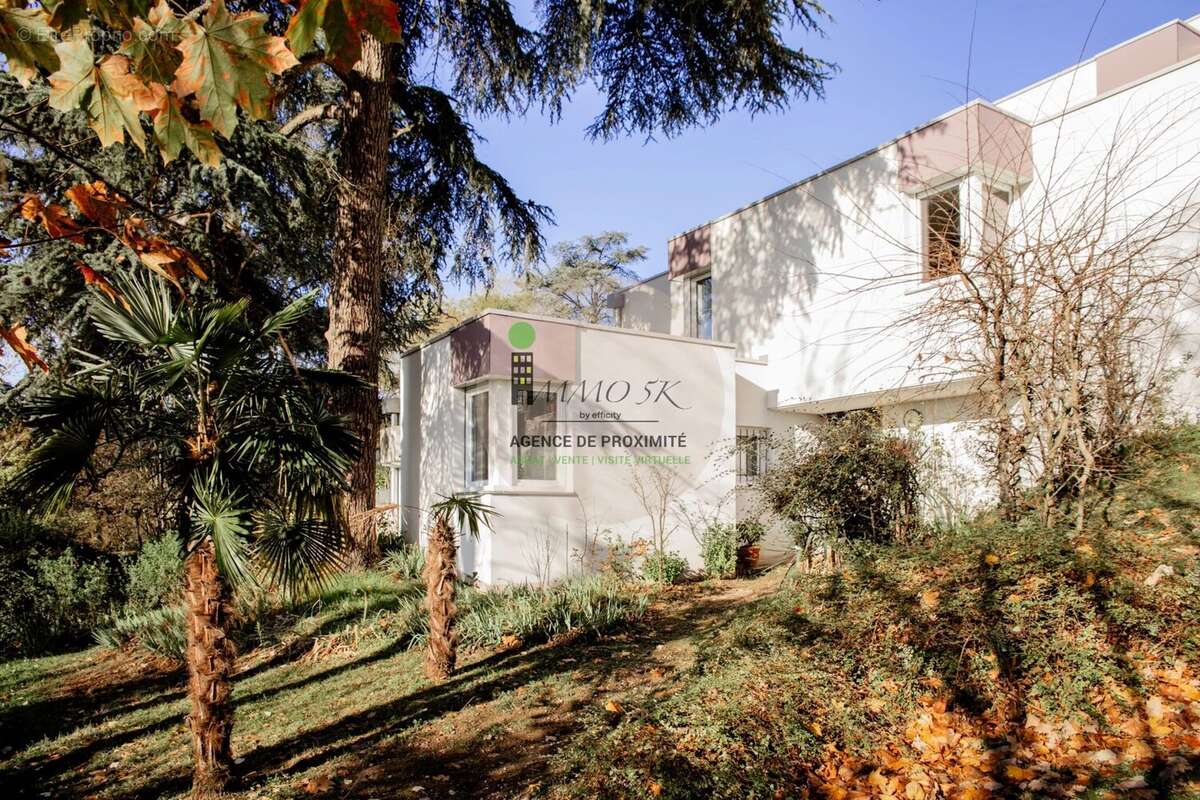 Appartement à RILLIEUX-LA-PAPE