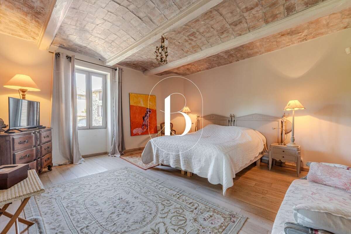 Maison à UZES