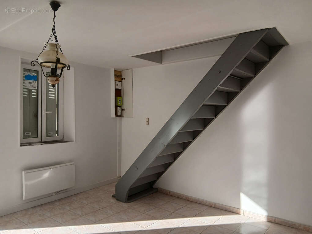 Maison à SAINT-MARTIN-SUR-LA-CHAMBRE