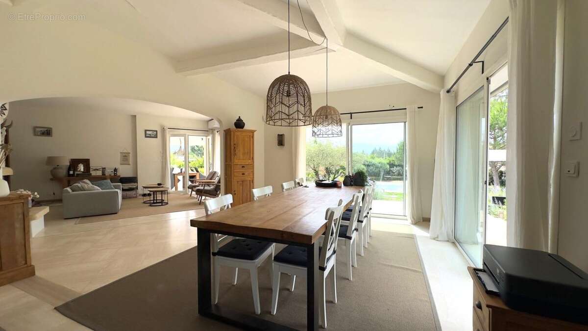 Maison à VAISON-LA-ROMAINE
