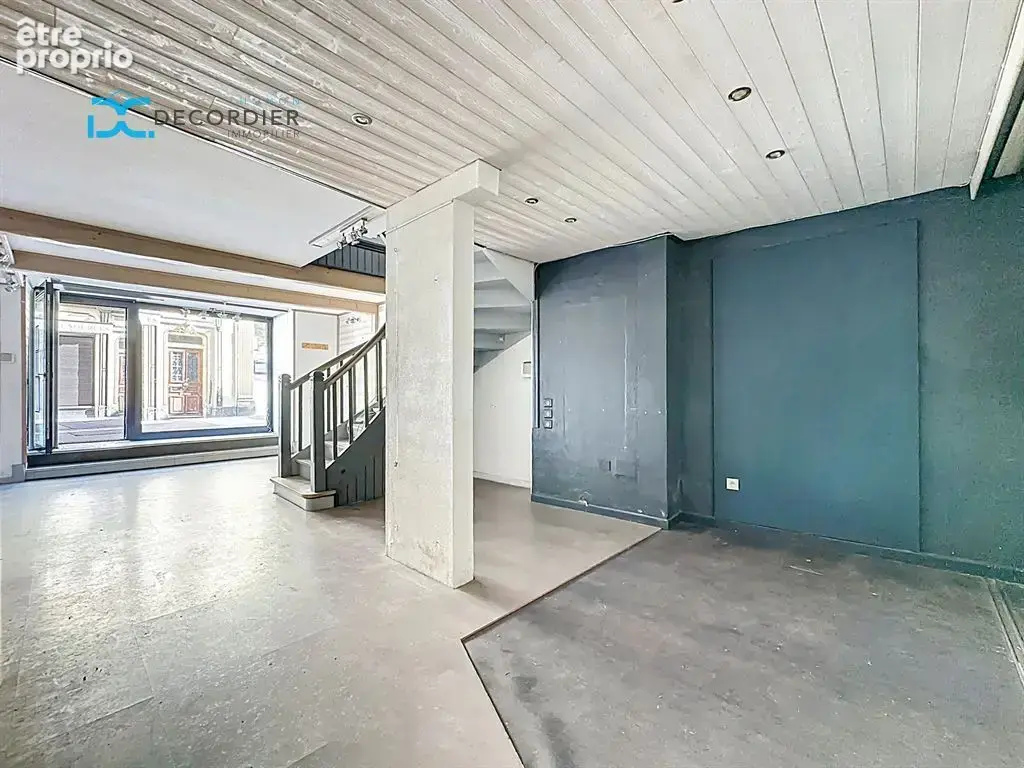 Evian rue petionne - local a vendre - photo 2