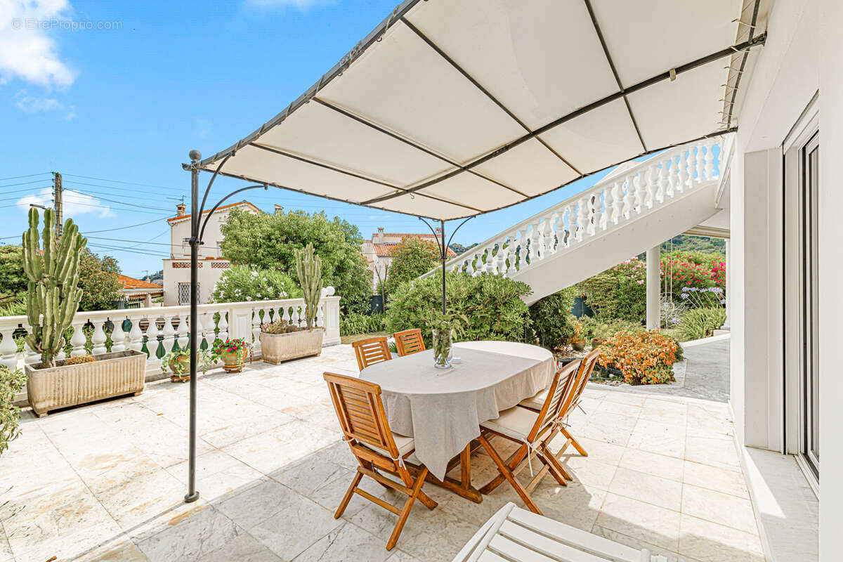 NICE NORD COLLINE - 3/4 PIECES dans VILLA - 117 m2 - Terrasse - Jardin- Garage - 689 000 € - photo 3