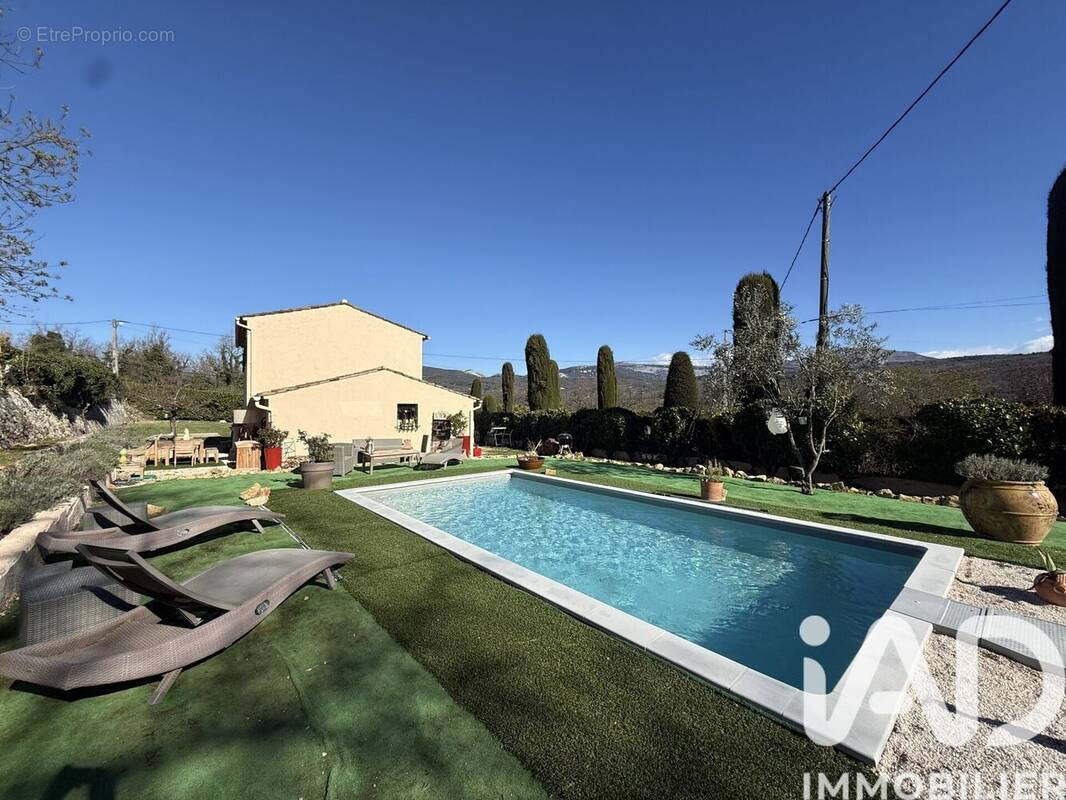 Photo 1 - Maison à SAINT-CEZAIRE-SUR-SIAGNE