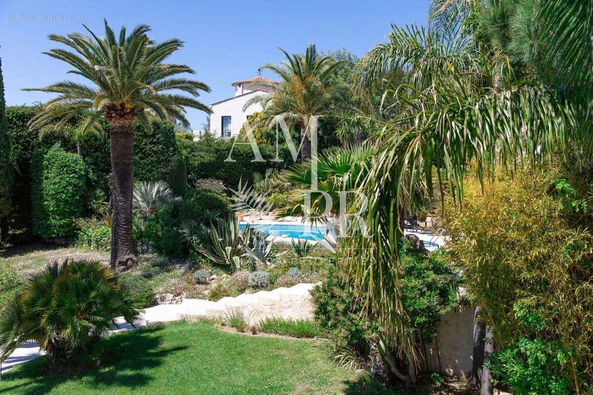 Gros potentiel- proprieté de charme vue mer panoramique - photo 14