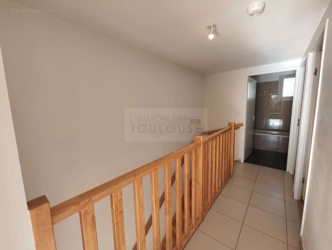 Maison familiale T5 duplex  97 m²  Jardin, terrasse, garage  Balma - photo 17