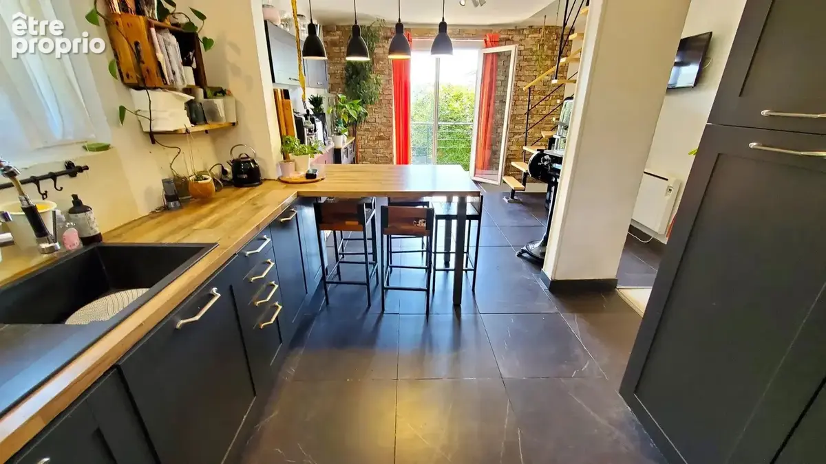 Maison 195 m² à Fillinges  - photo 6