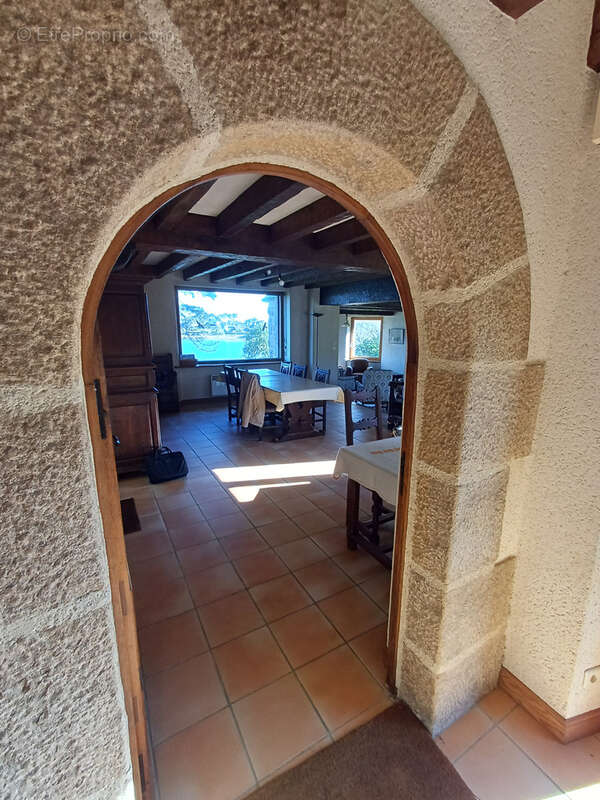 Maison à PLOUGASNOU