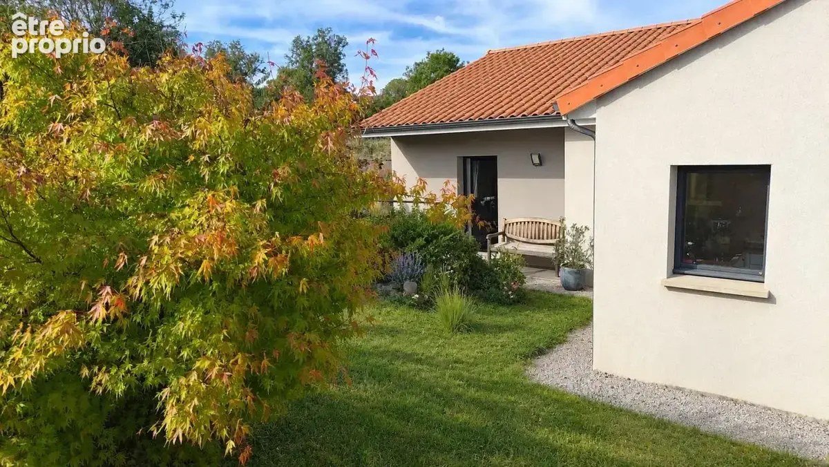 Villa récente, 138 m² hab sur 700 m² de terrain - photo 2