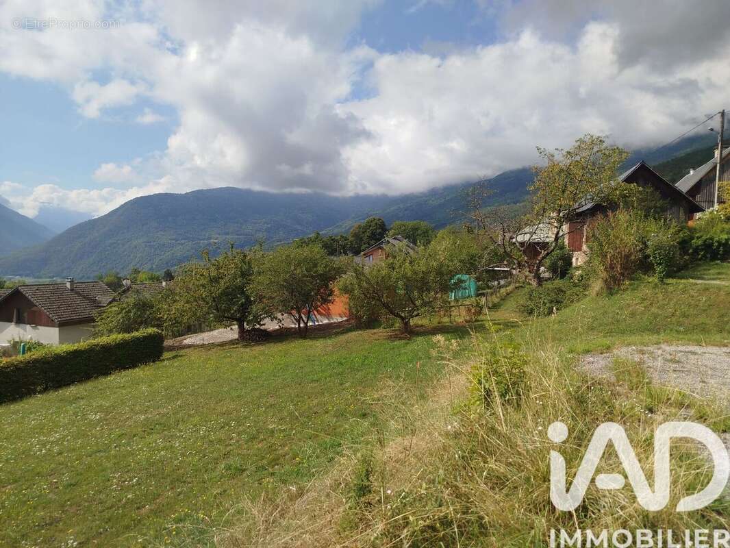 Terrain 610 m² à Saint-Georges-Des-Hurtieres  - photo 3