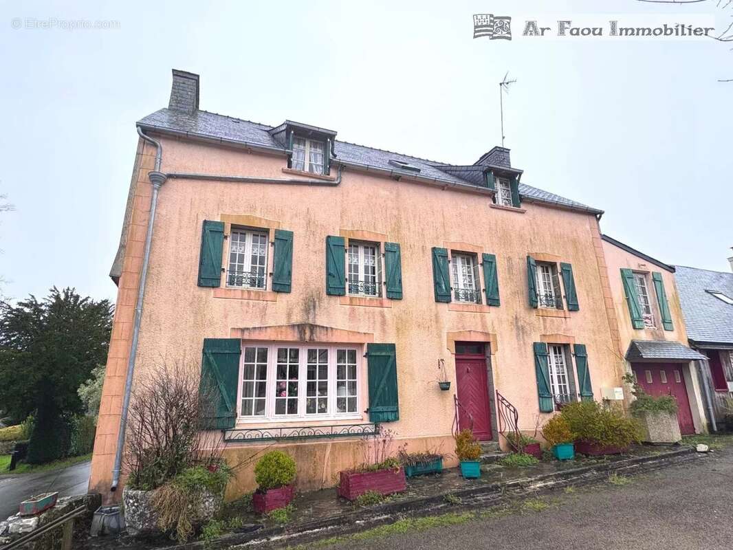 Maison à SAINT-RIVOAL