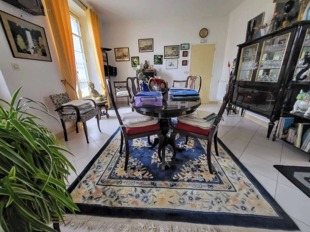 Maison à PARNAC