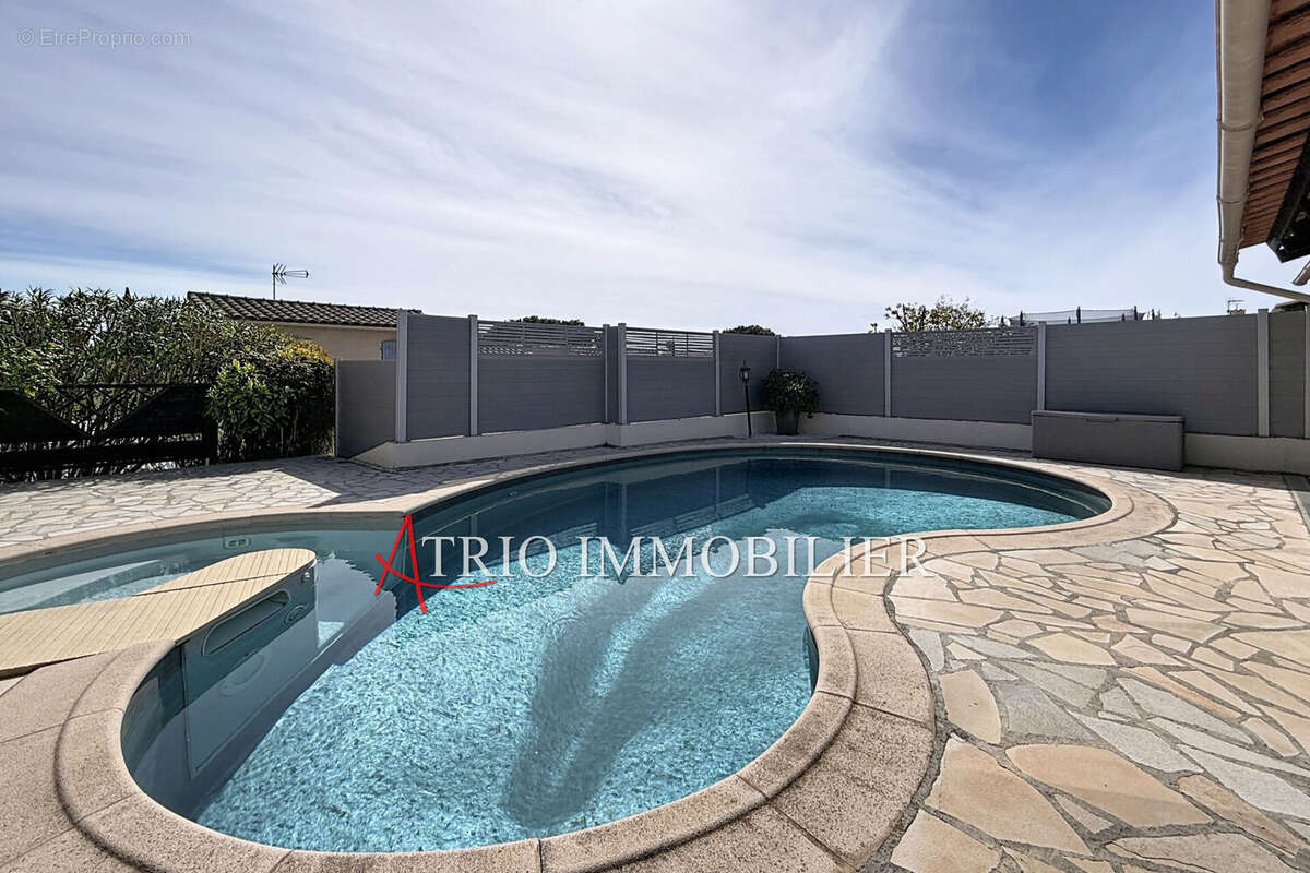 Maison à CAGNES-SUR-MER