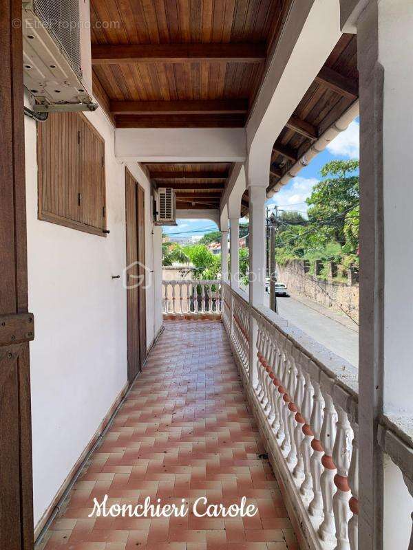 Maison à BASSE-TERRE